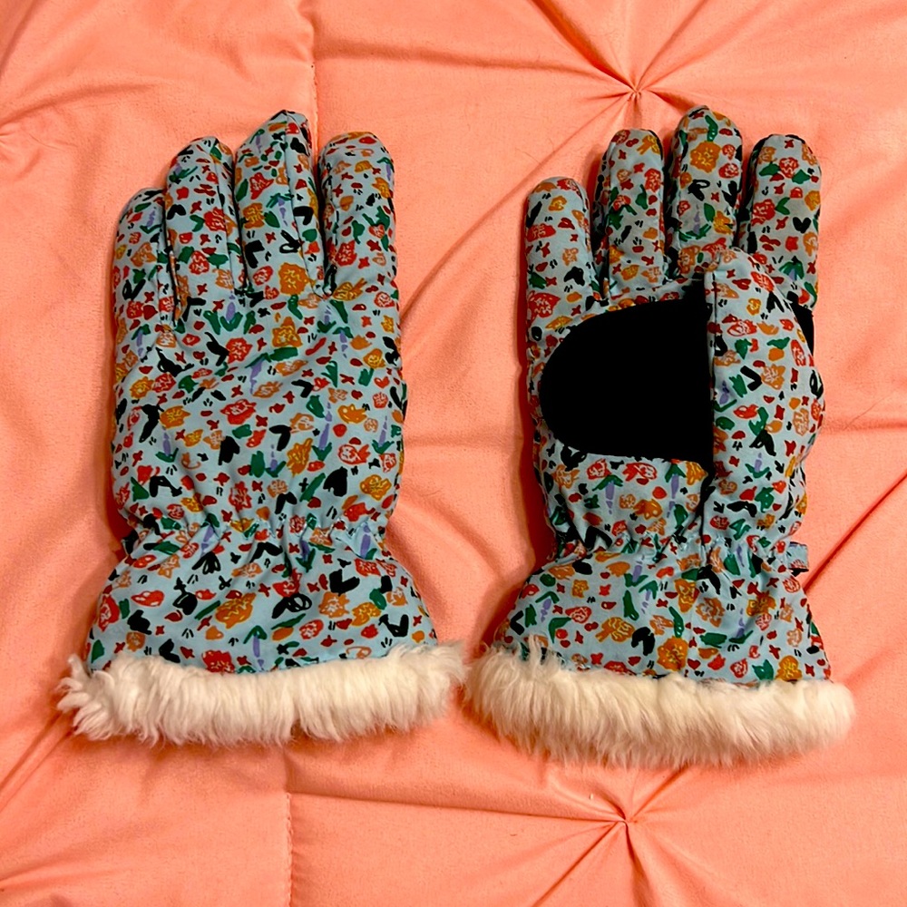 Hanna Anderson gloves
